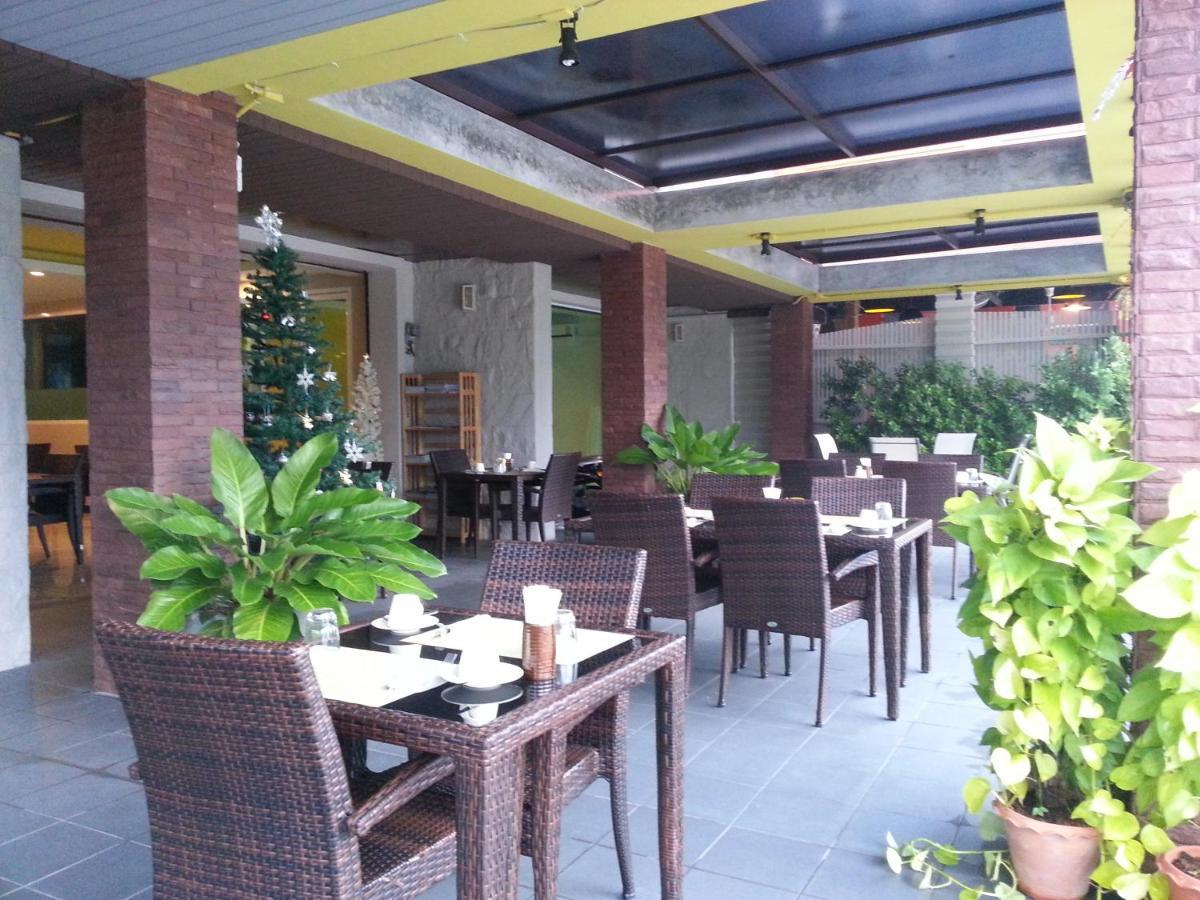 Purimas Resortel Rawai Exterior photo