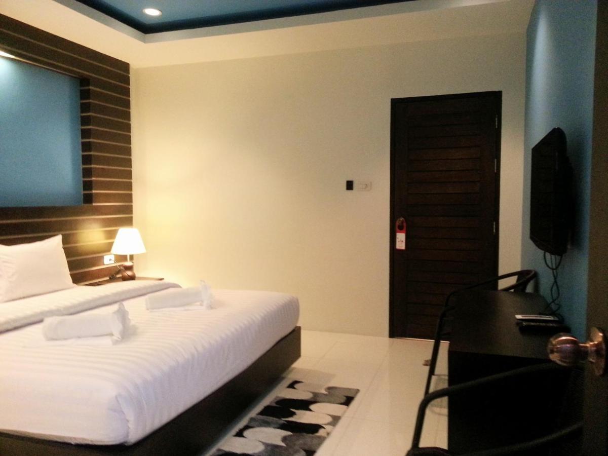 Purimas Resortel Rawai Exterior photo