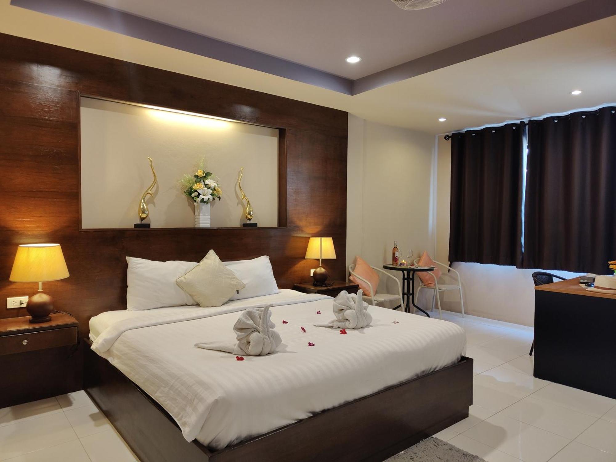 Purimas Resortel Rawai Exterior photo